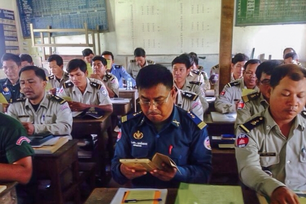 Briefing at the Pear Reang district. OHCHR-Cambodia Photo/Nary Khut